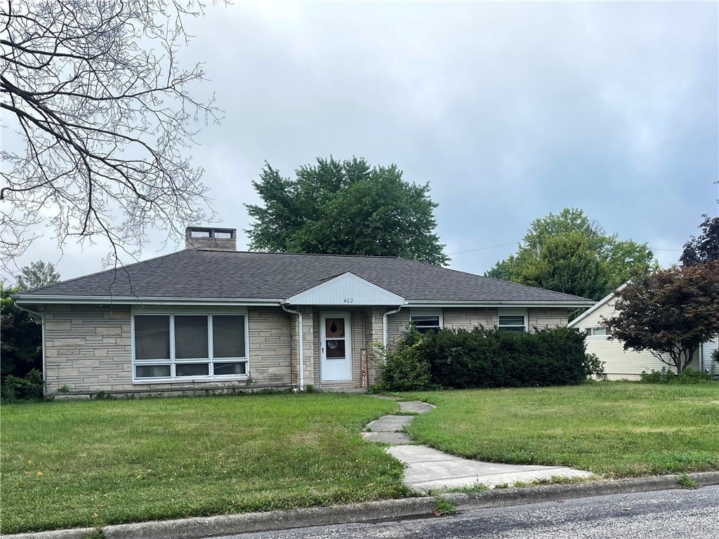 402 Dennis Dr, Danville, IL 61832 - photo 1