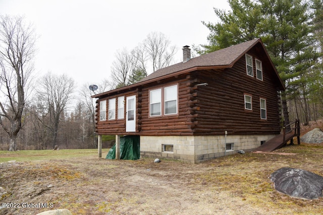 view of home's exterior