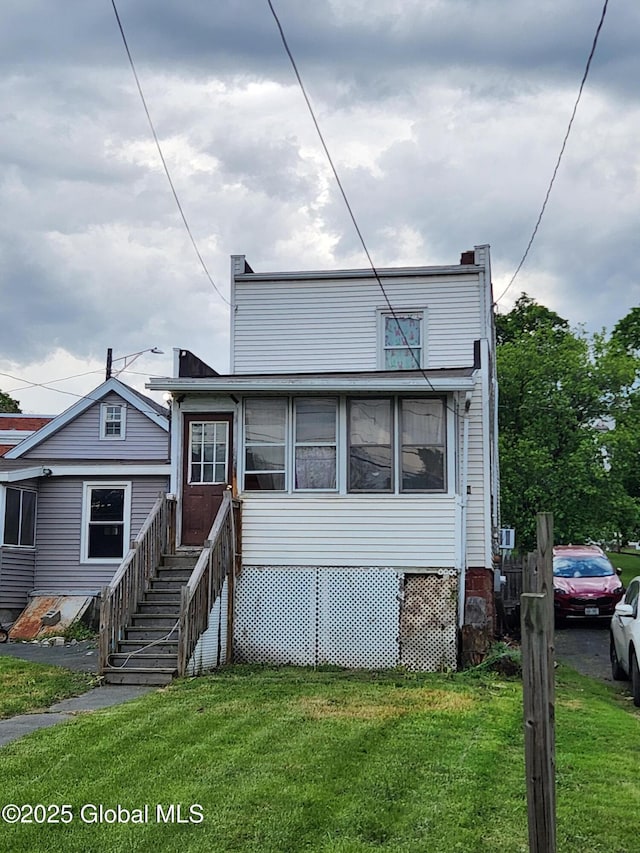 269 Broadway, Menands, NY 12204 - view of front of property featuring a front yard