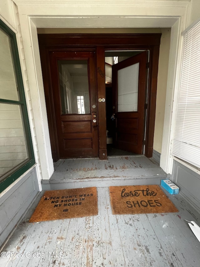 view of entrance to property