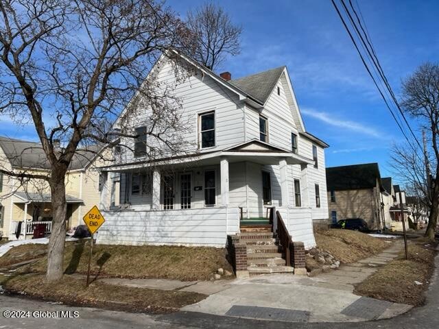 view of front of house with a porch