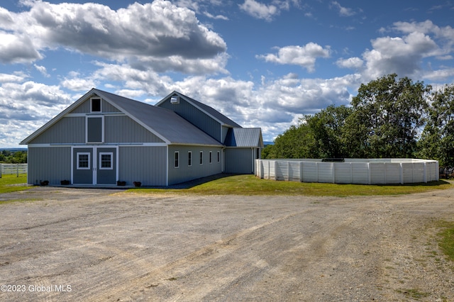 view of property exterior