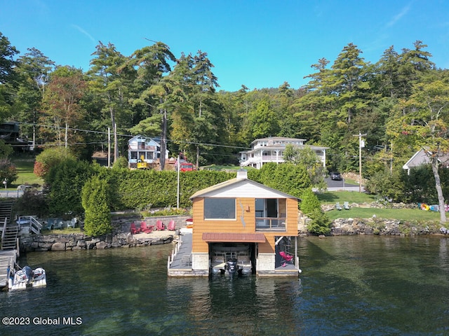 dock area featuring a water view