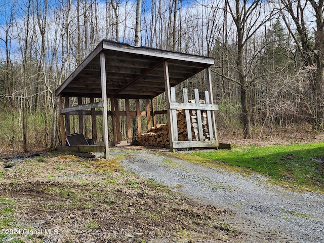 view of outdoor structure