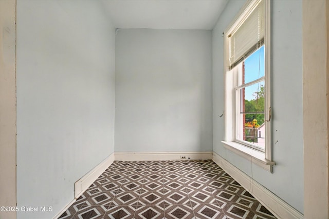 308 3rd St, Troy, NY 12180