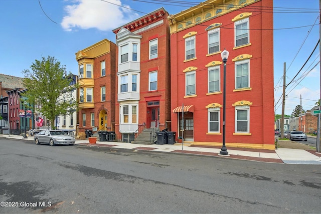 308 3rd St, Troy, NY 12180