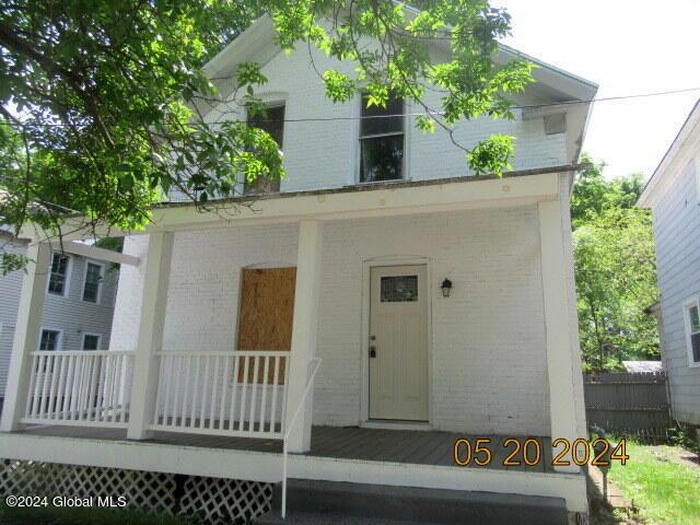 exterior space featuring a porch