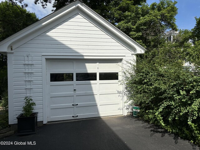 113 S William St, Johnstown, NY 12095 - view of garage