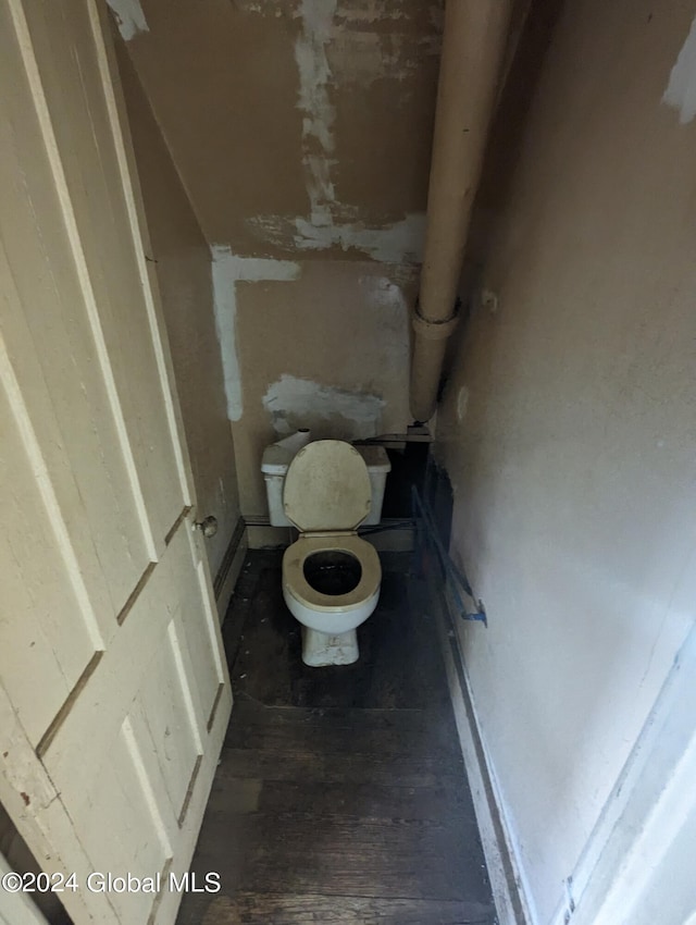 bathroom with toilet