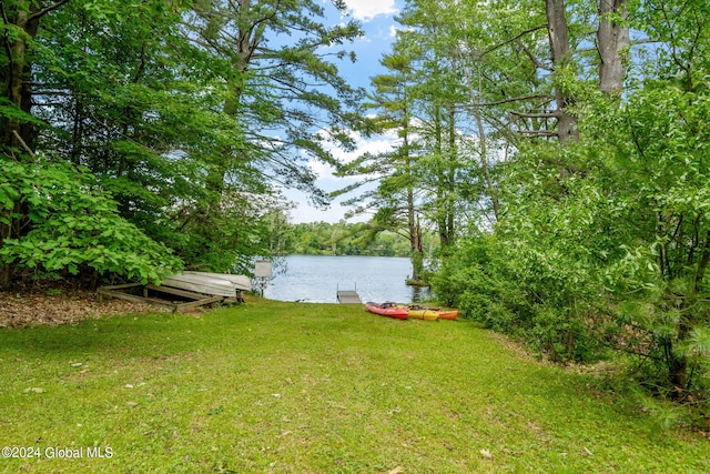 view of yard with a water view