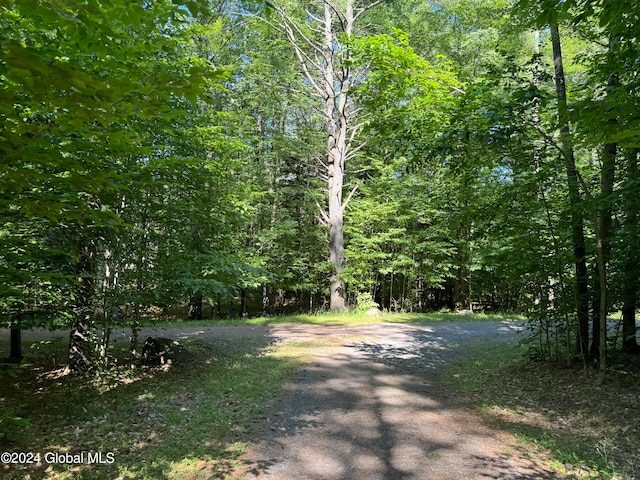 Listing photo 2 for 54 Woods Hollow Rd, Bolton NY 12814