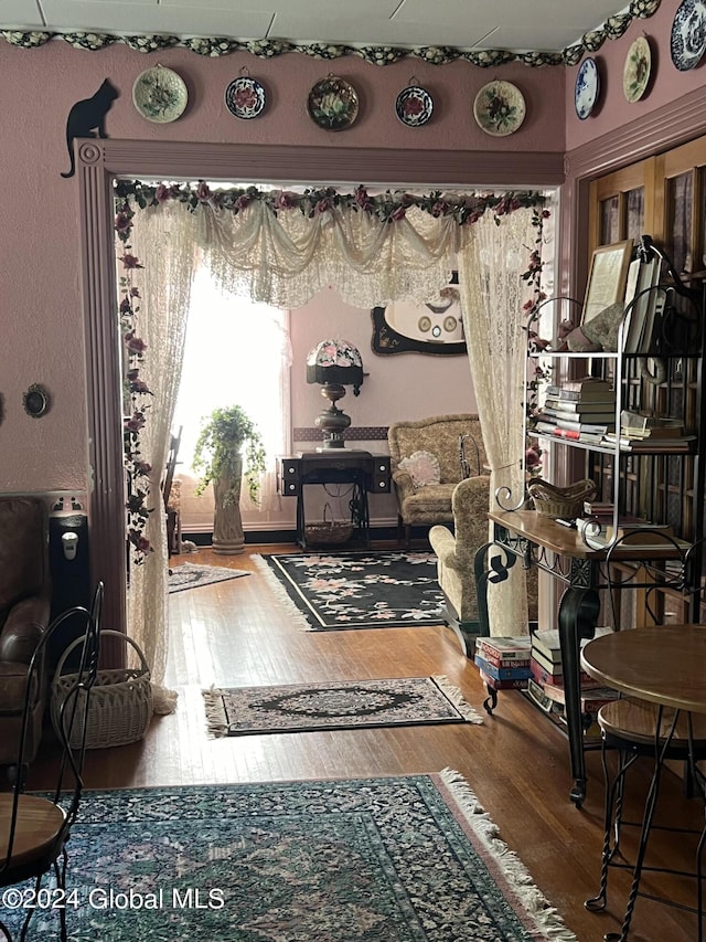 living area featuring hardwood / wood-style flooring