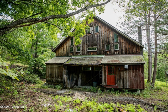 view of back of property