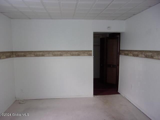 2119 Broadway, Schenectady, NY 12306 - empty room with wainscoting