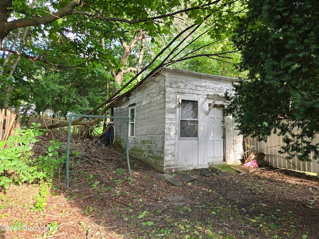 view of outdoor structure