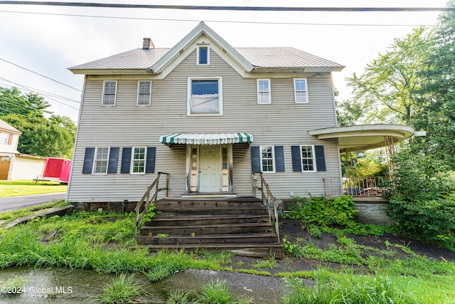 view of front of property