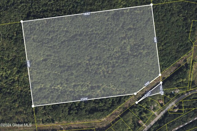 25 Daniels Rd, Greenfield, NY 12866