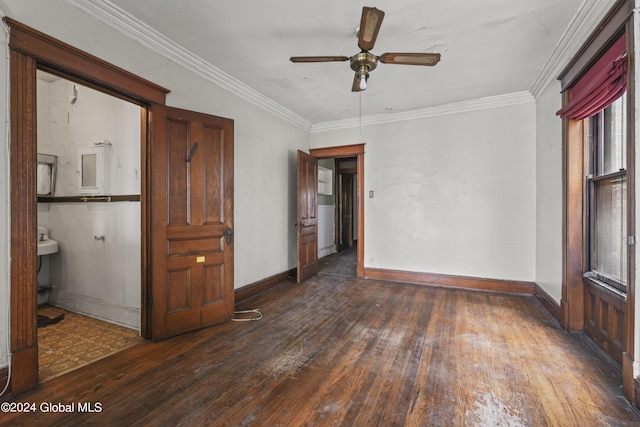 unfurnished bedroom featuring baseboards, a ceiling fan, hardwood / wood-style flooring, and crown molding