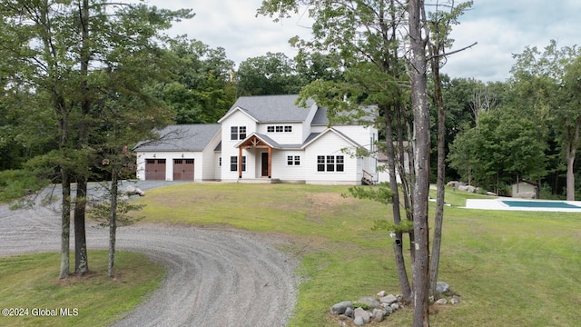 view of front of property with a front yard