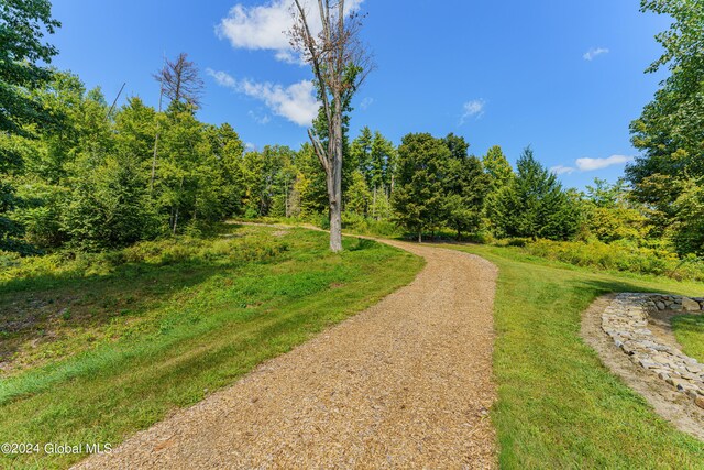 1095 W Mountain Rd, Queensbury, NY 12804