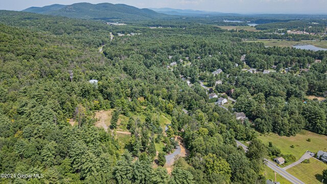 1095 W Mountain Rd, Queensbury, NY 12804
