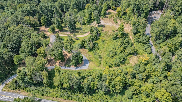 1095 W Mountain Rd, Queensbury, NY 12804