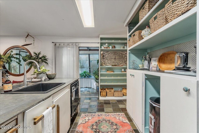 kitchen featuring sink