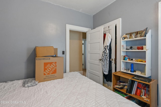 bedroom featuring a closet