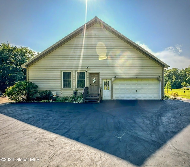 view of front of property featuring a garage