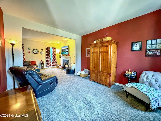 living room with carpet flooring