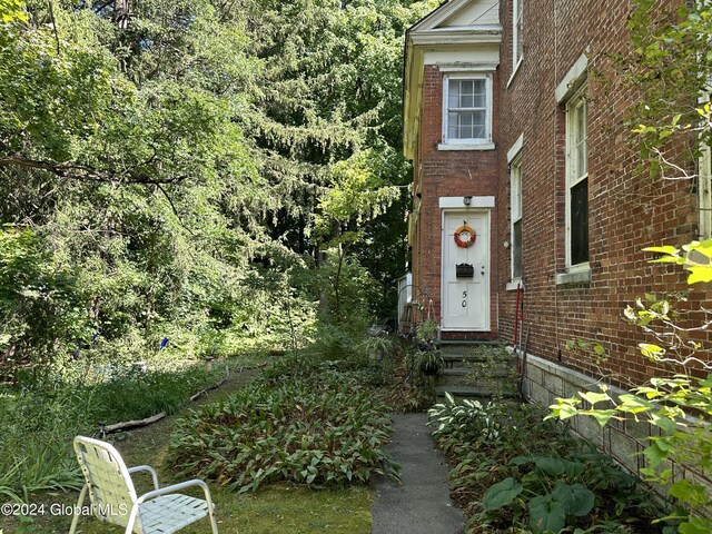 view of entrance to property