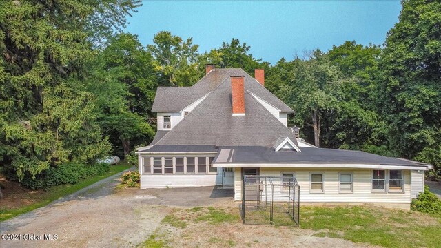 view of front of home