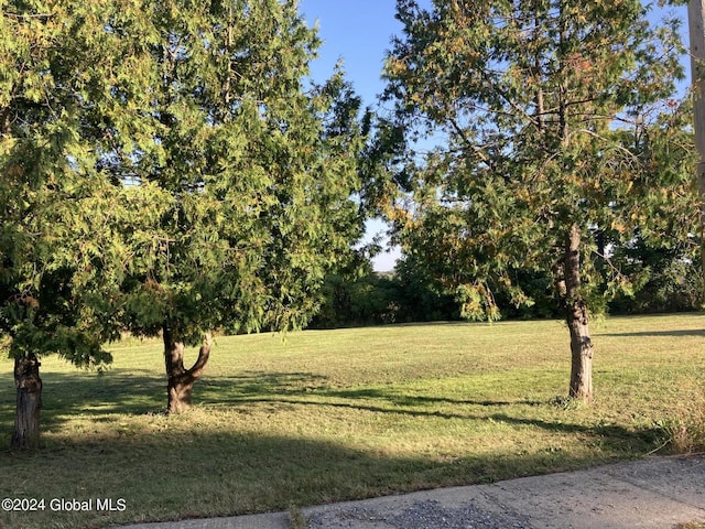 L14.200 Treadway St, Ticonderoga, NY 12883 - photo 2