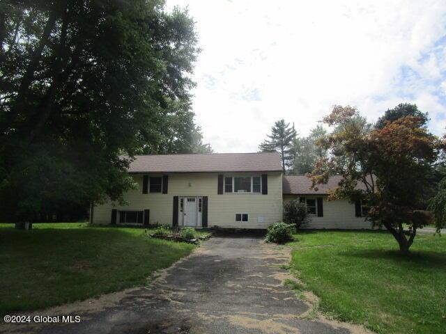 274 Elm Ave E, Bethlehem, NY 12158 - photo 1