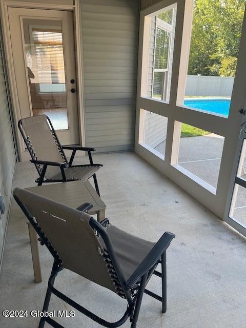 view of sunroom / solarium