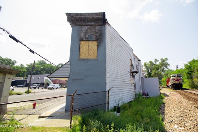 view of property exterior