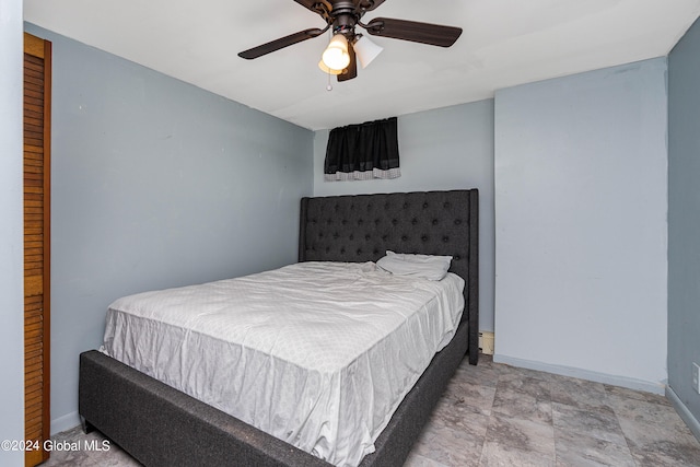 bedroom featuring ceiling fan