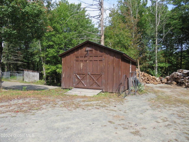 view of outbuilding