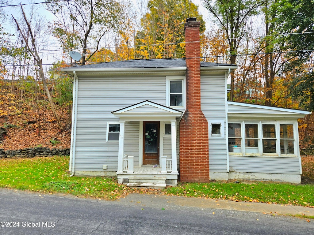 view of front of home