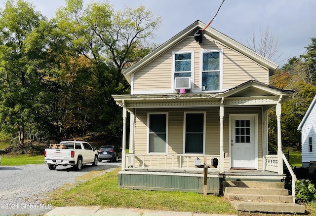 view of front of house featuring covered porch