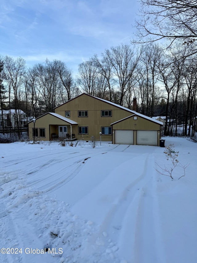 view of front of property featuring a garage