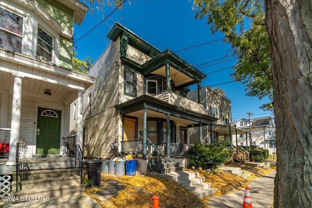 view of front of property with a porch