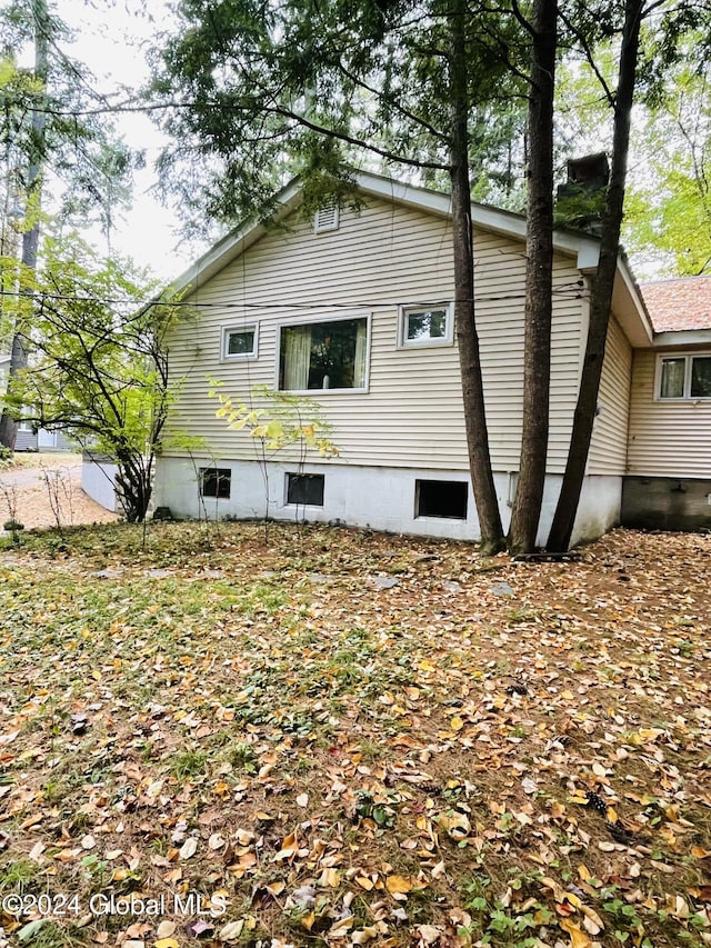 21 Pine Rd, Lake Luzerne, NY 12846 - view of side of property