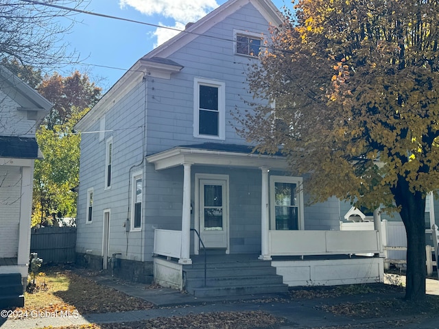 view of front of property