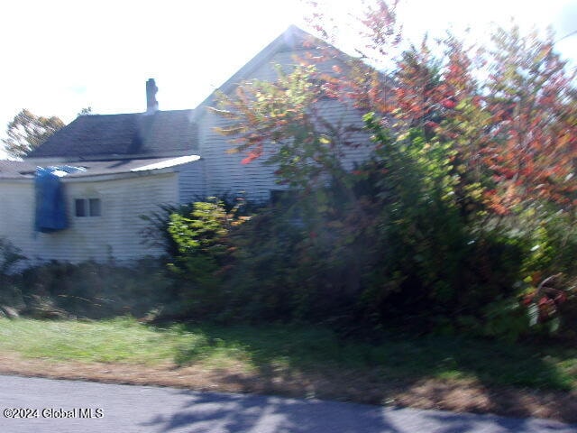 view of home's exterior