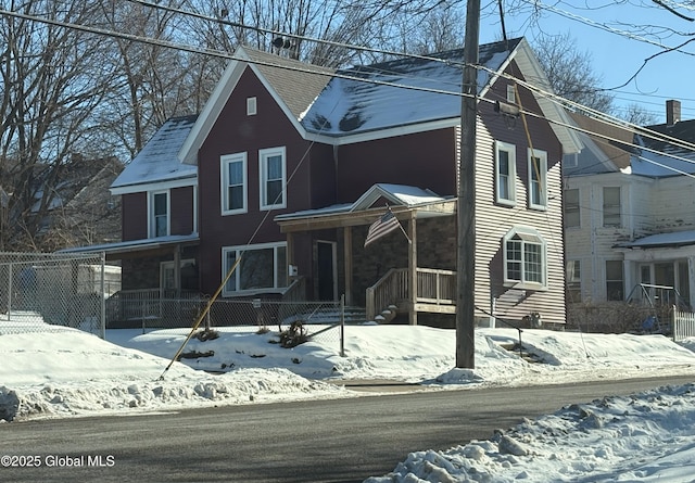 view of front of house