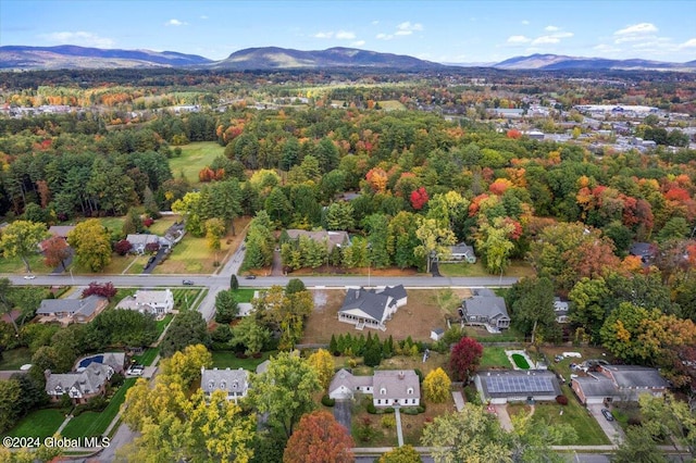 drone / aerial view featuring a mountain view