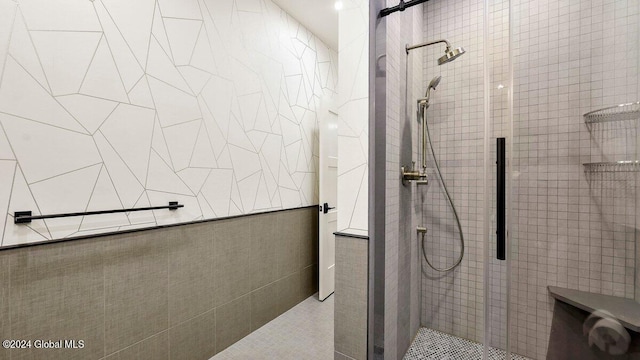 bathroom featuring walk in shower