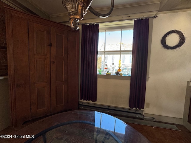 unfurnished bedroom featuring ornamental molding