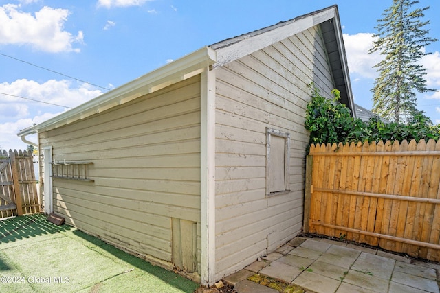 view of outbuilding